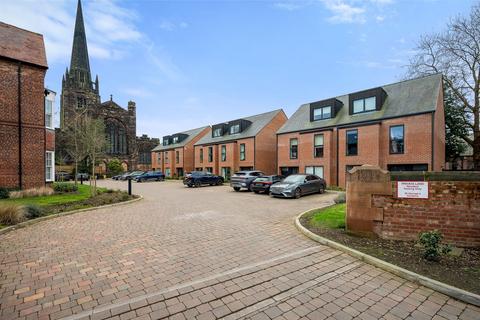 4 bedroom terraced house for sale, Greater Manchester SK2