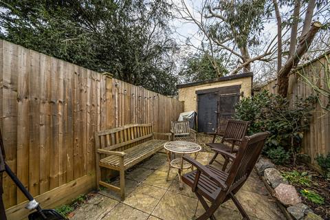 1 bedroom flat for sale, St. Aidans Road, East Dulwich, London, SE22