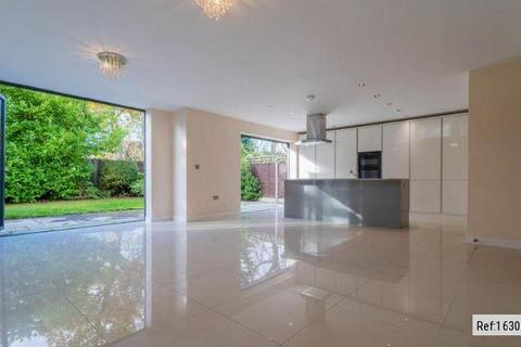 undefined, Fishers Drive, Solihull, west mids, B90