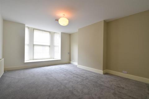 1 bedroom apartment to rent, South Terrace, Hastings