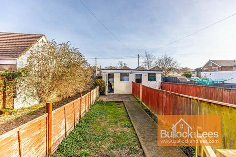 2 bedroom ground floor flat for sale, Malvern Court, Malvern Road