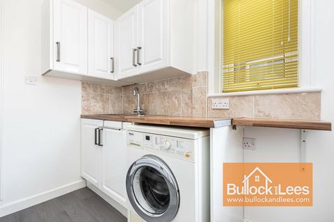 2 bedroom ground floor flat for sale, Malvern Court, Malvern Road