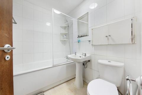 3 bedroom townhouse for sale, Brecon Close, Mitcham, CR4