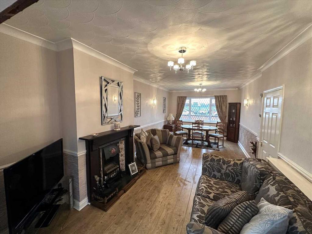Entrance hall: