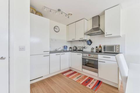1 bedroom flat to rent, Petergate, Battersea, London, SW11