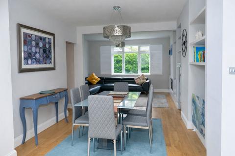 4 bedroom end of terrace house to rent, Buckhold Road, London, SW18 4