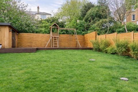 4 bedroom end of terrace house to rent, Buckhold Road, London, SW18 4