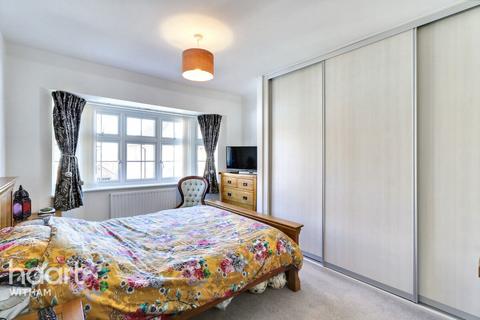 4 bedroom detached house for sale, Dowsett Drive, Silver End