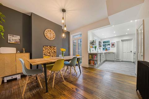 3 bedroom terraced house for sale, Saxon Road, Bromley