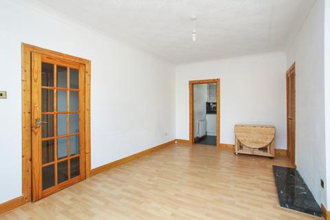 2 bedroom flat to rent, Whitson Walk, Saughton, Edinburgh, EH11
