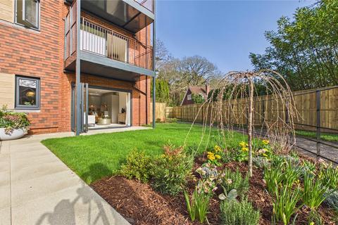 undefined, Carlton Road, Surrey GU21