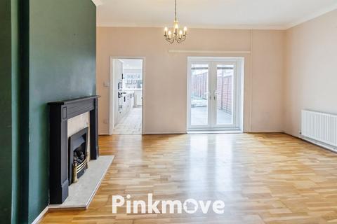 Rosslyn Road, Newport NP19