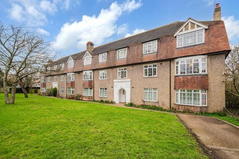 3 bedroom flat for sale, Kingston Road, Ewell