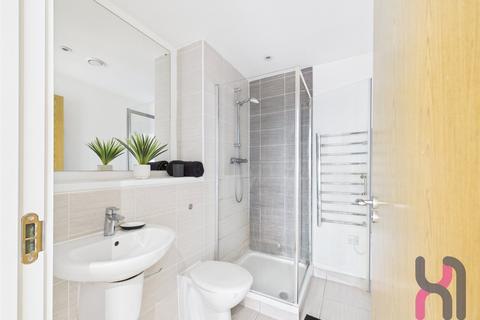 2 bedroom flat to rent, The Plaza, 1 Advent Way, Ancoats, Manchester, M4