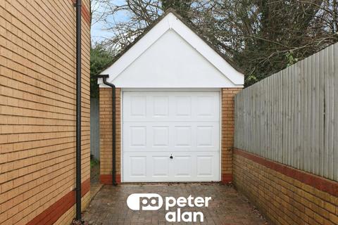 4 bedroom detached house for sale, Glendale Gardens, Fleur De Lis, Blackwood
