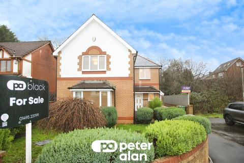4 bedroom detached house for sale, Glendale Gardens, Fleur De Lis, Blackwood