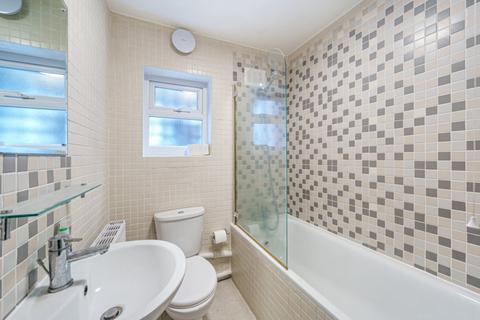 1 bedroom flat for sale, Heyford Avenue, Vauxhall, London, SW8