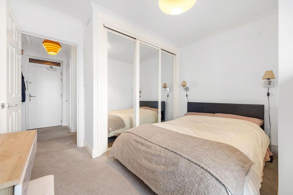 Bedroom.JPG