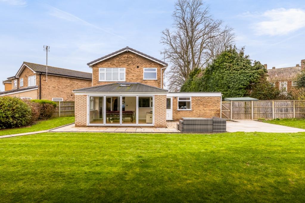 11 Lime Grove (Holbeach)-13