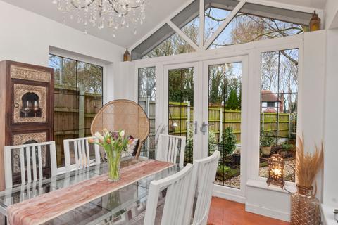 4 bedroom detached house for sale, Prestbury Drive, Eccleston, WA10
