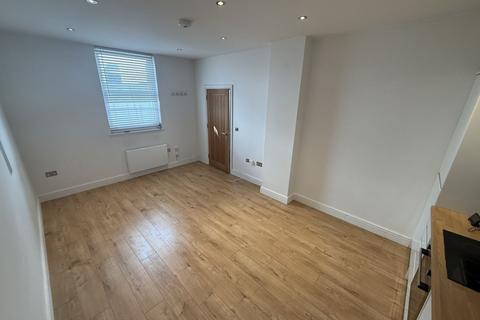 1 bedroom flat to rent, Grosvenor Street, Cheltenham GL52