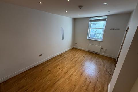 1 bedroom flat to rent, Grosvenor Street, Cheltenham GL52