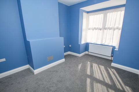 3 bedroom terraced house to rent, Michael Road, Leytonstone, London, E11 3DY