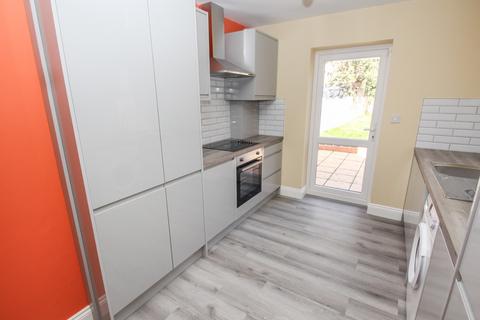 3 bedroom terraced house to rent, Michael Road, Leytonstone, London, E11 3DY