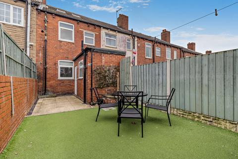 3 bedroom terraced house for sale, Manor Grove, Castleford, West Yorkshire