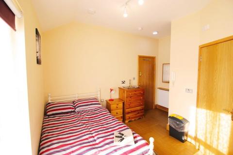 undefined, Queens Road, Coventry CV1