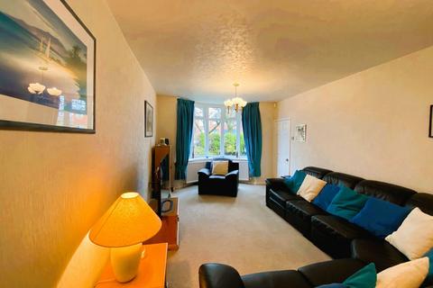 3 bedroom semi-detached house for sale, 268 Broadway, Chadderton, Oldham, OL9 9QU