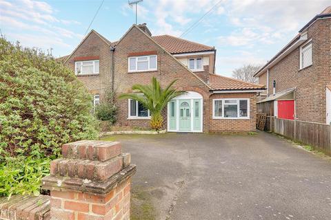 Lavington Road, Broadwater, Worthing, West Sussex, BN14 7SN
