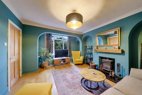 4 bedroom semi-detached house for sale, Lavington Road, Broadwater, Worthing, West Sussex, BN14 7SN