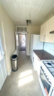 4 bedroom terraced house to rent, Sandling Avenue, Horfield, Bristol