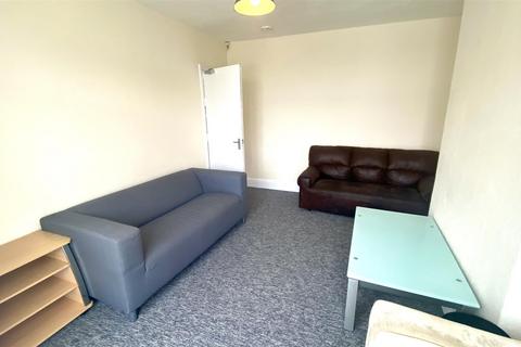 4 bedroom terraced house to rent, Sandling Avenue, Horfield, Bristol
