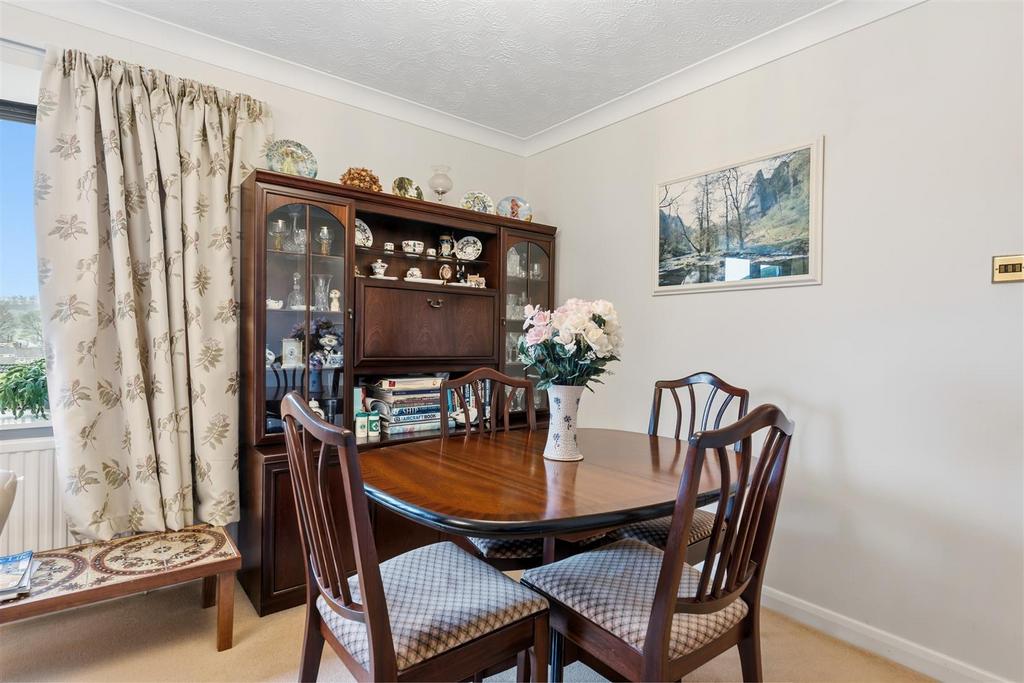 Lounge - dining area.jpg