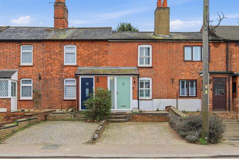 undefined, London Road, Romford RM4