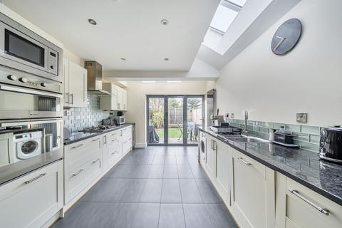 undefined, Portland Road, Kingston Upon Thames, KT1