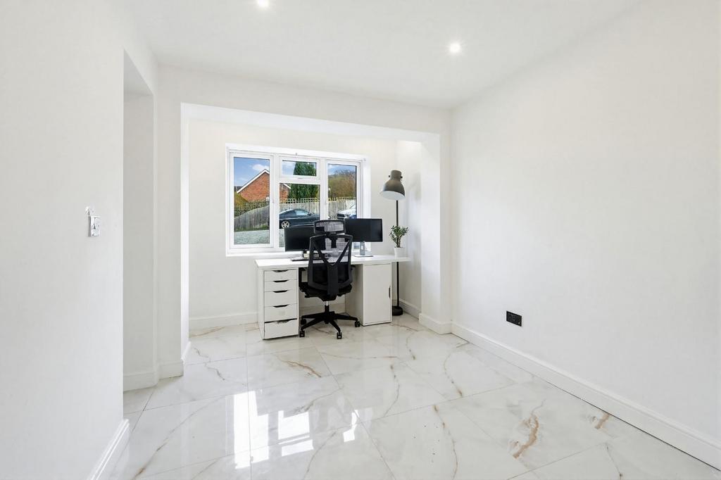 Whitegate way