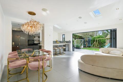Whitegate Way, Tadworth KT20