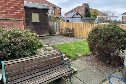 3 bedroom semi-detached house to rent, Beech Oval, Sedgefield