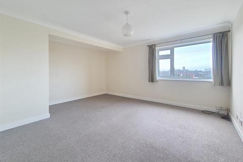 2 bedroom flat for sale, Thorn Road, Hedon, Hull