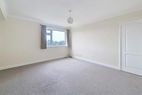 2 bedroom flat for sale, Thorn Road, Hedon, Hull