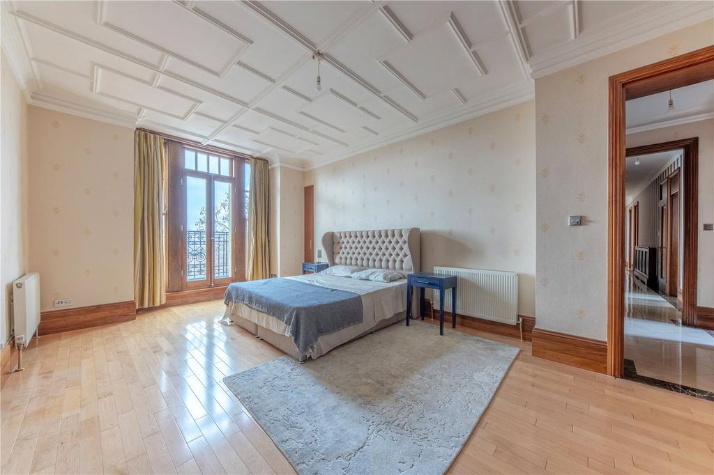 Principal Bedroom