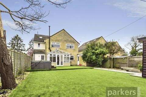 4 bedroom detached house to rent, The Downs, Standlake, Witney, Oxfordshire, OX29
