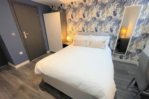 undefined, Room 3, Flat 5, Priestgate, Peterborough. PE1 1JL