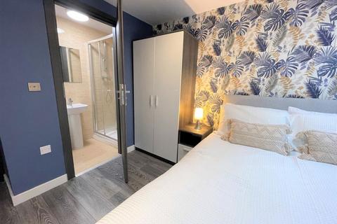undefined, Room 3, Flat 5, Priestgate, Peterborough. PE1 1JL