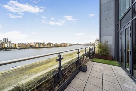 3 bedroom apartment to rent, Wharf Street London SE8