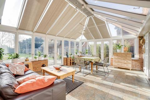 5 bedroom detached house for sale, The Saucers, Nottingham NG13
