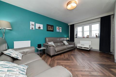 4 bedroom detached house for sale, Cherry Avenue, Hessle, HU13